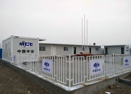 चीन स्वतंत्र कार्यालय के साथ फ्लैट छत मॉड्यूलर शिपिंग कंटेनर होम स्लाइडिंग विंडो आपूर्तिकर्ता