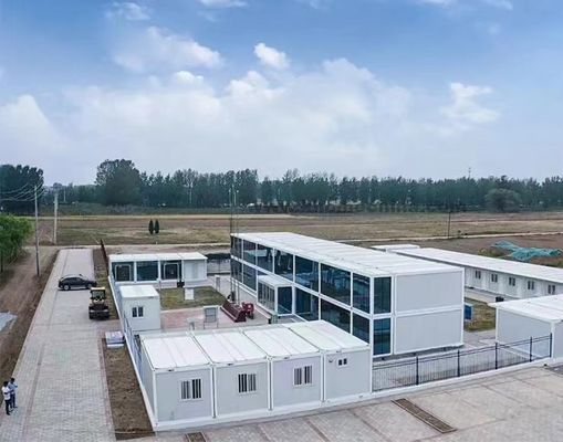 तूफान प्रतिरोधी फ्लैट पैक स्टील प्रीफैब्रिकेटेड मॉड्यूलर प्रीफैब्रिकेटेड हाउस जस्ती स्टील फ्रेम कंटेनर हाउस बाथरूम के साथ